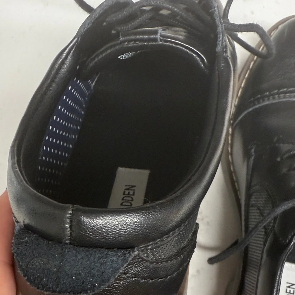 Steve Madden Black Boliverr  Oxford Shoes like NEW size 5 big kids